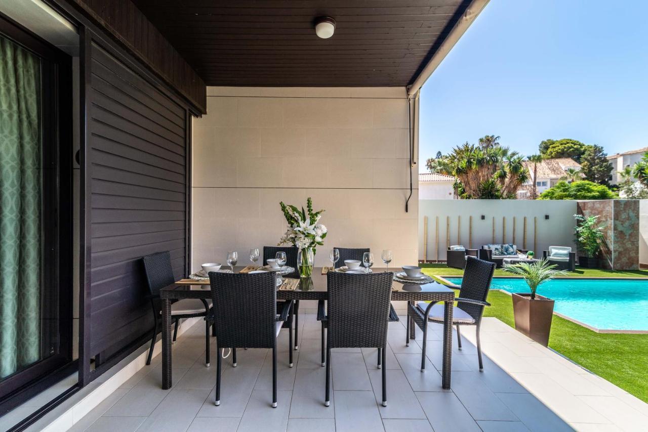 Vacation Marbella I Villa Riviera Del Sol, Private Pool, Jacuzzi, Walking Distance To The Beach Malaga Exterior photo